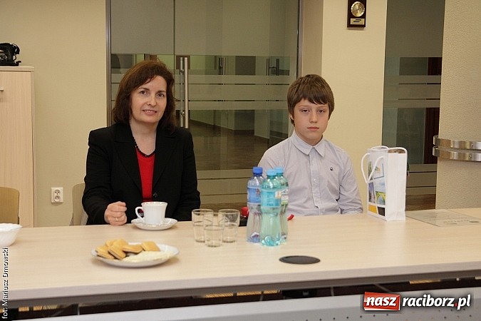 Zdjęcie w galerii na portalu naszraciborz.pl: Uczeń ZSP w Rzuchowie z tytułem Mistrza Ortografii 2015 szk&oacute;ł podstawowych wiadomości z regionu