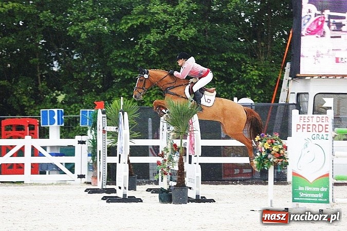 Zdjęcie w galerii na portalu naszraciborz.pl: Raciborskie amazonki odnoszą sukcesy na europejskich parkurach wiadomości z regionu