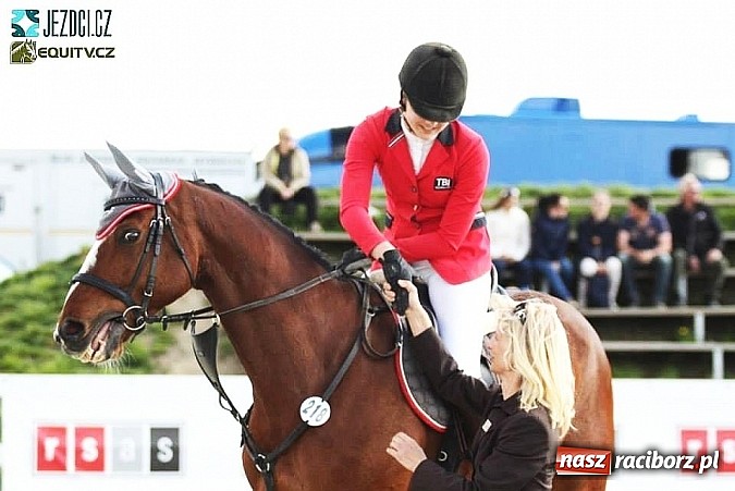 Zdjęcie w galerii na portalu naszraciborz.pl: Raciborskie amazonki odnoszą sukcesy na europejskich parkurach wiadomości z regionu