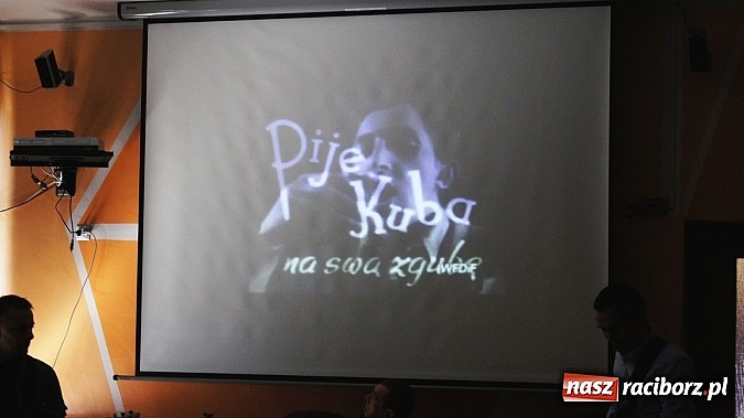 Zdjęcie w galerii na portalu naszraciborz.pl: Zesp&oacute;ł Dream zagrał dla pietrowickich gimnazjalist&oacute;w wiadomości z regionu