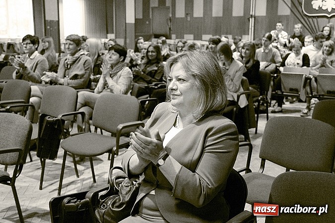 Zdjęcie w galerii na portalu naszraciborz.pl: Paweł Newerla na zakończenie obchodów Tygodnia Bibliotek wiadomości z regionu