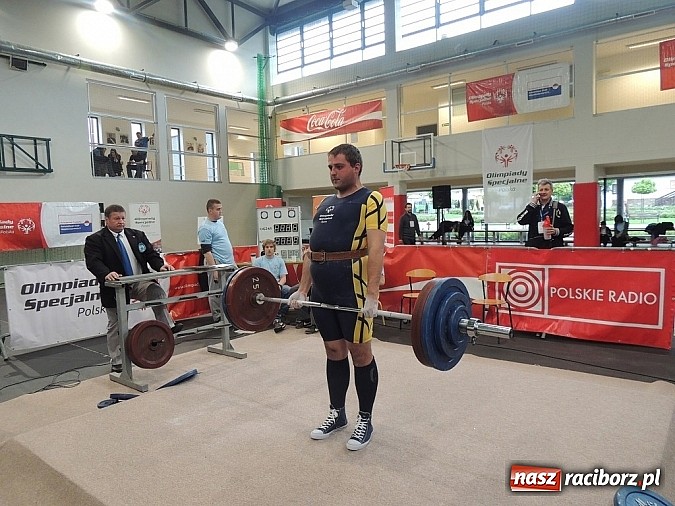 Zdjęcie w galerii na portalu naszraciborz.pl: Zawodnicy Huraganu przy Warsztatach Terapii Zajęciowej w Raciborzu wrócili z medalami wiadomości z regionu