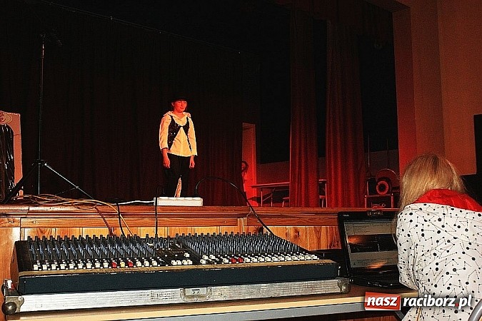 Zdjęcie w galerii na portalu naszraciborz.pl: Pokazy taneczne w Krzanowicach wiadomości z regionu