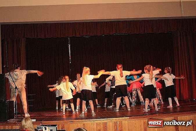 Zdjęcie w galerii na portalu naszraciborz.pl: Pokazy taneczne w Krzanowicach wiadomości z regionu