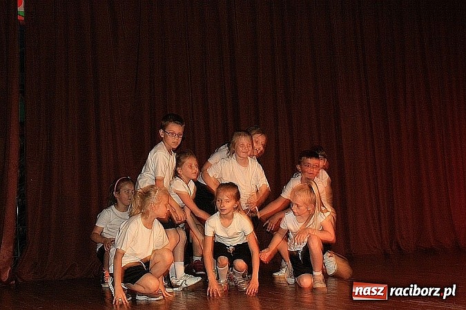 Zdjęcie w galerii na portalu naszraciborz.pl: Pokazy taneczne w Krzanowicach wiadomości z regionu