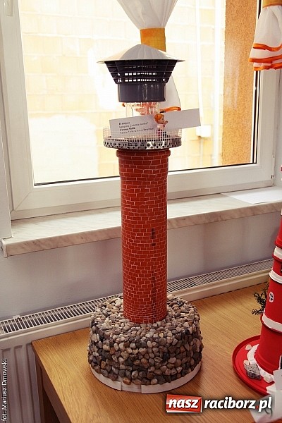 Zdjęcie w galerii na portalu naszraciborz.pl: Z książką po wiedzę w Rudniku wiadomości z regionu