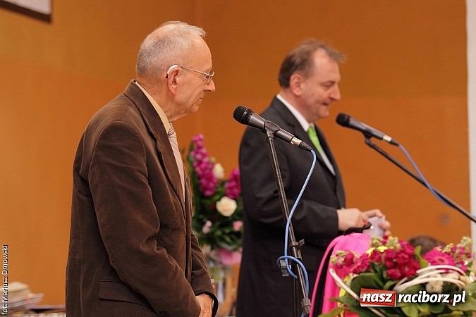 Zdjęcie w galerii na portalu naszraciborz.pl: Uroczyste rozstrzygnięcie Jubileuszowego Konkursu Plastycznego im. Eichendorffa wiadomości z regionu