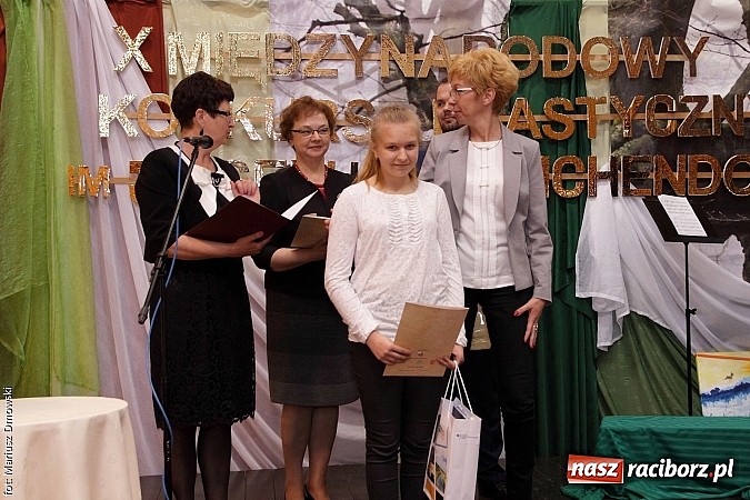 Zdjęcie w galerii na portalu naszraciborz.pl: Uroczyste rozstrzygnięcie Jubileuszowego Konkursu Plastycznego im. Eichendorffa wiadomości z regionu