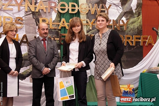 Zdjęcie w galerii na portalu naszraciborz.pl: Uroczyste rozstrzygnięcie Jubileuszowego Konkursu Plastycznego im. Eichendorffa wiadomości z regionu