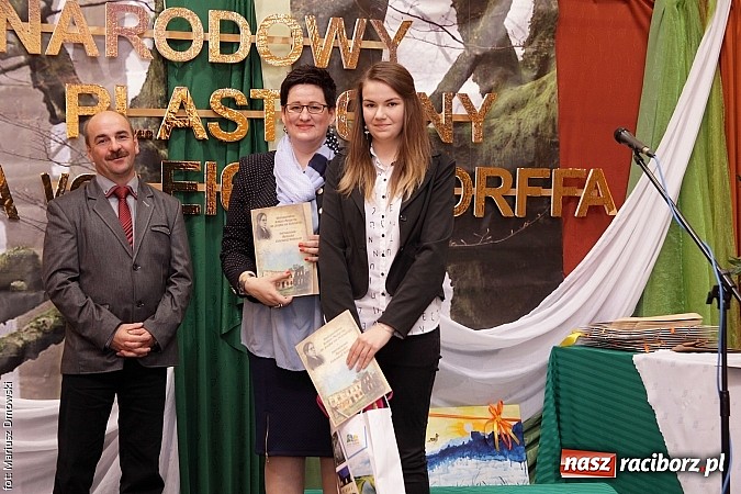 Zdjęcie w galerii na portalu naszraciborz.pl: Uroczyste rozstrzygnięcie Jubileuszowego Konkursu Plastycznego im. Eichendorffa wiadomości z regionu