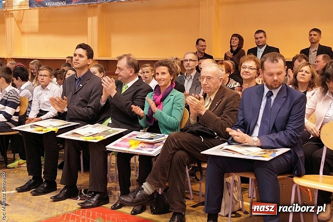 Zdjęcie w galerii na portalu naszraciborz.pl: Uroczyste rozstrzygnięcie Jubileuszowego Konkursu Plastycznego im. Eichendorffa wiadomości z regionu