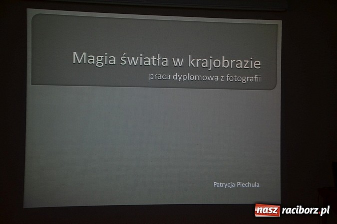 Zdjęcie w galerii na portalu naszraciborz.pl: Dyplom 2015 - wernisaż wystawy absolwent&oacute;w Liceum Plastycznego ZSO nr 1 wiadomości z regionu