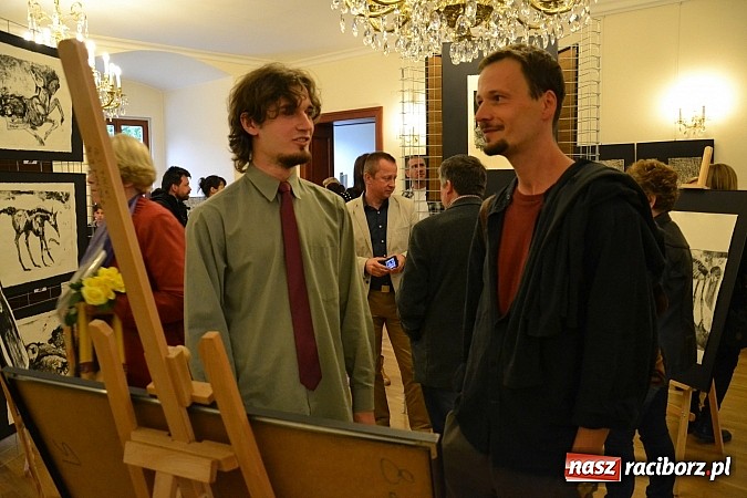 Zdjęcie w galerii na portalu naszraciborz.pl: Dyplom 2015 - wernisaż wystawy absolwent&oacute;w Liceum Plastycznego ZSO nr 1 wiadomości z regionu