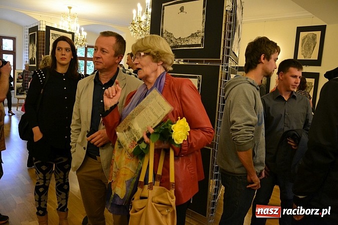 Zdjęcie w galerii na portalu naszraciborz.pl: Dyplom 2015 - wernisaż wystawy absolwent&oacute;w Liceum Plastycznego ZSO nr 1 wiadomości z regionu