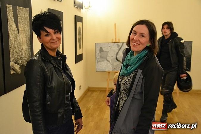 Zdjęcie w galerii na portalu naszraciborz.pl: Dyplom 2015 - wernisaż wystawy absolwent&oacute;w Liceum Plastycznego ZSO nr 1 wiadomości z regionu