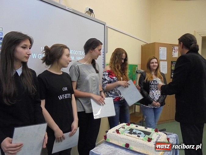 Zdjęcie w galerii na portalu naszraciborz.pl: 10. urodziny Czarnego Teatru w G5 wiadomości z regionu