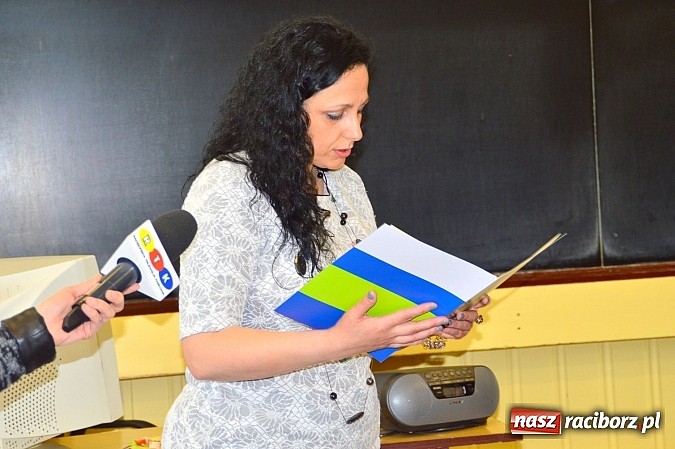 Zdjęcie w galerii na portalu naszraciborz.pl: Klasy chemiczne w Zespole Szkół Zawodowych pod patronatem Policji wiadomości z regionu