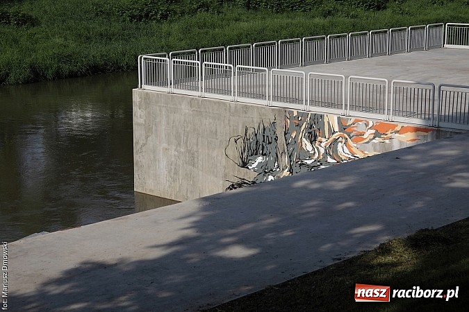 Zdjęcie w galerii na portalu naszraciborz.pl: Przystań zmienia swoje oblicze. Beton pokryją murale  wiadomości z regionu