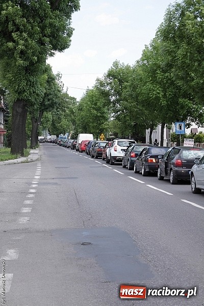 Zdjęcie w galerii na portalu naszraciborz.pl: Kolizja czterech pojazdów zakorkowała w godzinie szczytu wyjazd na Rybnik wiadomości z regionu