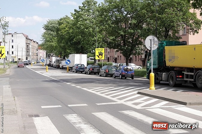 Zdjęcie w galerii na portalu naszraciborz.pl: Kolizja czterech pojazdów zakorkowała w godzinie szczytu wyjazd na Rybnik wiadomości z regionu
