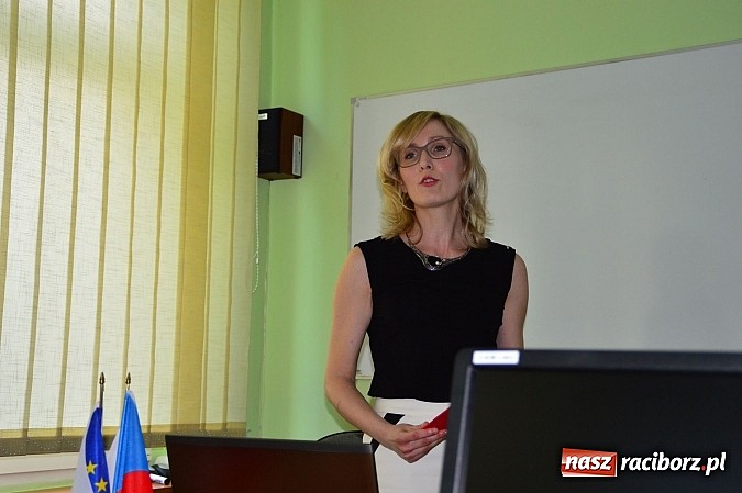 Zdjęcie w galerii na portalu naszraciborz.pl: Konferencja w PWSZ promująca polsko-czeski projekt wiadomości z regionu
