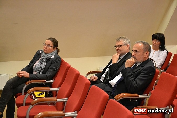 Zdjęcie w galerii na portalu naszraciborz.pl: Zamek Piastowski. Konferencja Ciepłownicza Czyste Powietrze 2016 wiadomości z regionu