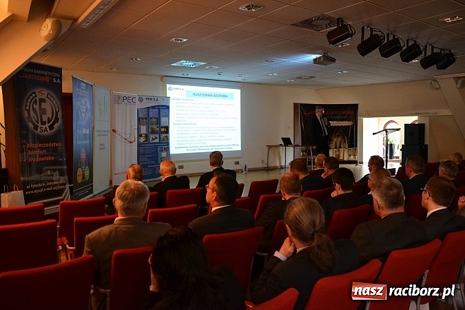 Zdjęcie w galerii na portalu naszraciborz.pl: Zamek Piastowski. Konferencja Ciepłownicza Czyste Powietrze 2016 wiadomości z regionu