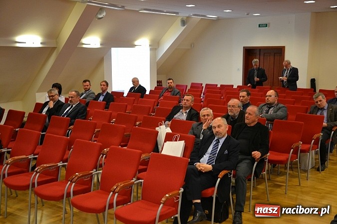 Zdjęcie w galerii na portalu naszraciborz.pl: Zamek Piastowski. Konferencja Ciepłownicza Czyste Powietrze 2016 wiadomości z regionu