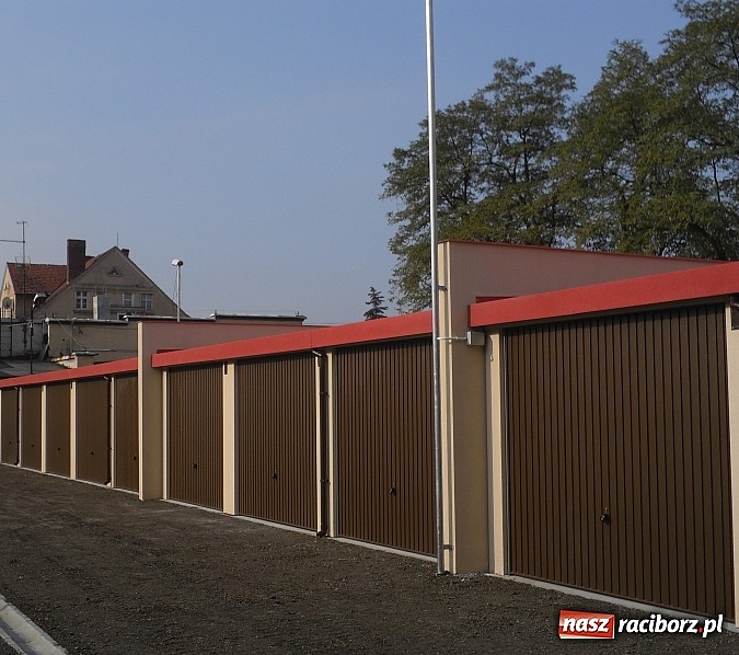 Zdjęcie w galerii na portalu naszraciborz.pl: Potrzebujesz garażu? Mamy ciekawą propozycję! wiadomości z regionu
