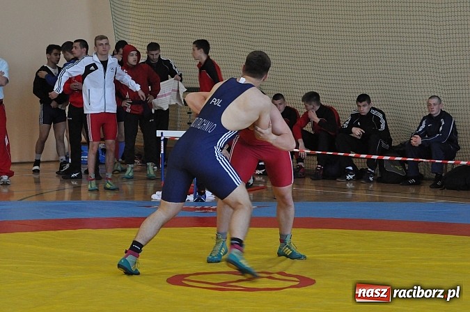 Zdjęcie w galerii na portalu naszraciborz.pl: Najlepsi wolniacy zjechali do Rudnika. Trwają zapaśnicze międzynarodowe mistrzostwa Polski wiadomości z regionu