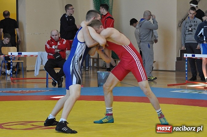 Zdjęcie w galerii na portalu naszraciborz.pl: Najlepsi wolniacy zjechali do Rudnika. Trwają zapaśnicze międzynarodowe mistrzostwa Polski wiadomości z regionu