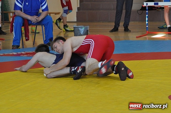 Zdjęcie w galerii na portalu naszraciborz.pl: Najlepsi wolniacy zjechali do Rudnika. Trwają zapaśnicze międzynarodowe mistrzostwa Polski wiadomości z regionu