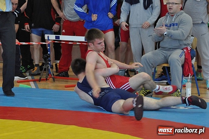 Zdjęcie w galerii na portalu naszraciborz.pl: Najlepsi wolniacy zjechali do Rudnika. Trwają zapaśnicze międzynarodowe mistrzostwa Polski wiadomości z regionu