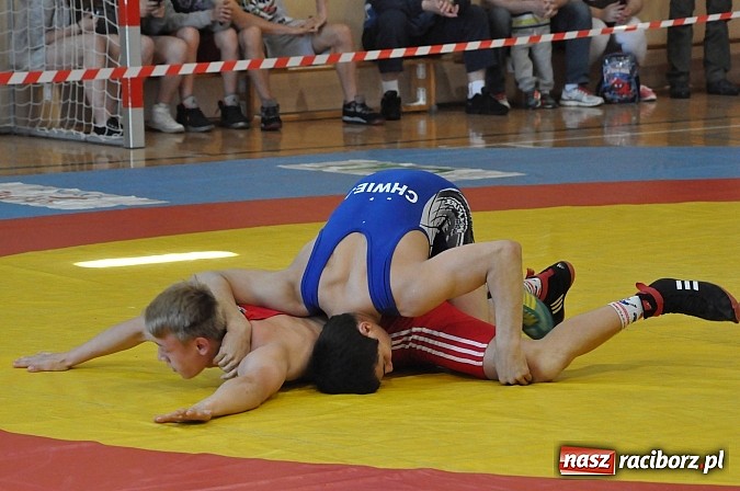 Zdjęcie w galerii na portalu naszraciborz.pl: Najlepsi wolniacy zjechali do Rudnika. Trwają zapaśnicze międzynarodowe mistrzostwa Polski wiadomości z regionu