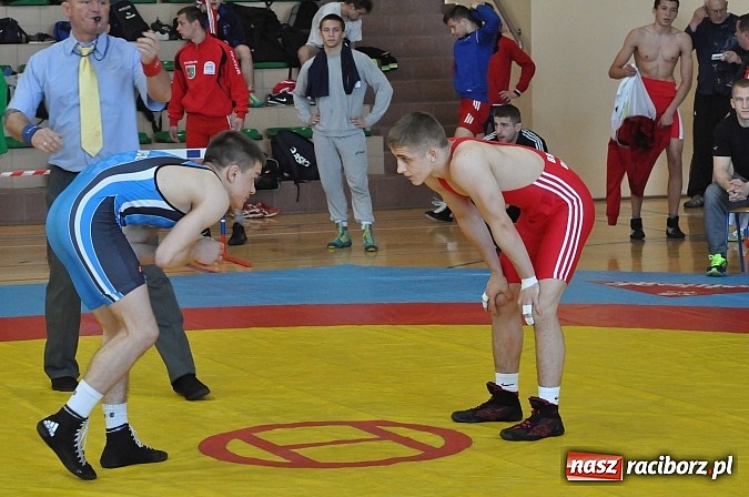 Zdjęcie w galerii na portalu naszraciborz.pl: Najlepsi wolniacy zjechali do Rudnika. Trwają zapaśnicze międzynarodowe mistrzostwa Polski wiadomości z regionu