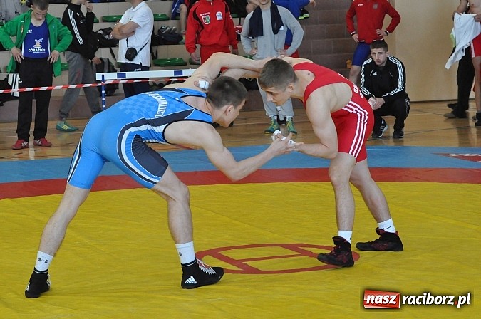 Zdjęcie w galerii na portalu naszraciborz.pl: Najlepsi wolniacy zjechali do Rudnika. Trwają zapaśnicze międzynarodowe mistrzostwa Polski wiadomości z regionu