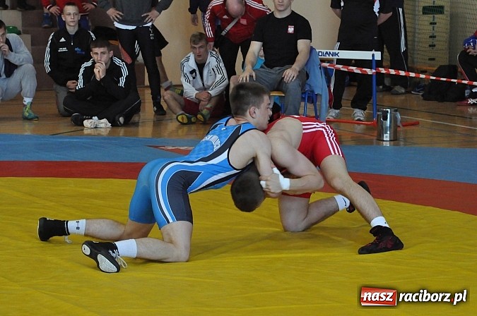 Zdjęcie w galerii na portalu naszraciborz.pl: Najlepsi wolniacy zjechali do Rudnika. Trwają zapaśnicze międzynarodowe mistrzostwa Polski wiadomości z regionu