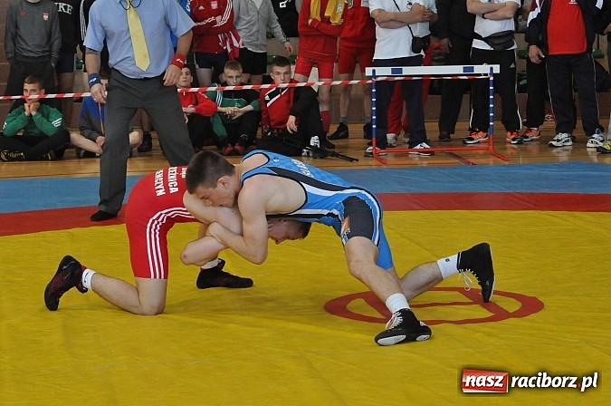 Zdjęcie w galerii na portalu naszraciborz.pl: Najlepsi wolniacy zjechali do Rudnika. Trwają zapaśnicze międzynarodowe mistrzostwa Polski wiadomości z regionu