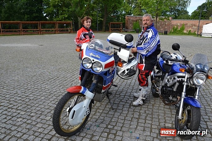 Zdjęcie w galerii na portalu naszraciborz.pl: Motocykliści wyruszyli śladami księcia Mieszka IV Laskonogiego wiadomości z regionu