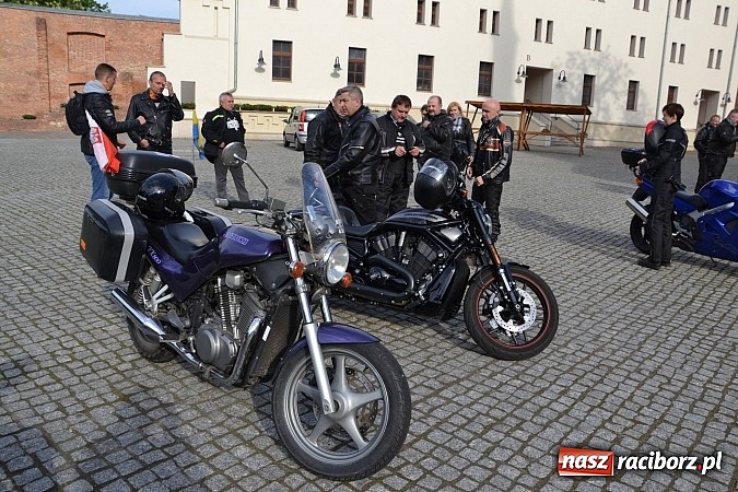 Zdjęcie w galerii na portalu naszraciborz.pl: Motocykliści wyruszyli śladami księcia Mieszka IV Laskonogiego wiadomości z regionu
