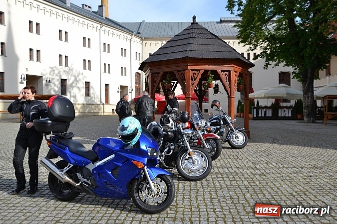 Zdjęcie w galerii na portalu naszraciborz.pl: Motocykliści wyruszyli śladami księcia Mieszka IV Laskonogiego wiadomości z regionu