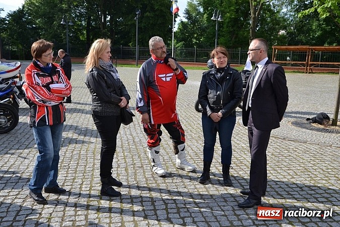 Zdjęcie w galerii na portalu naszraciborz.pl: Motocykliści wyruszyli śladami księcia Mieszka IV Laskonogiego wiadomości z regionu
