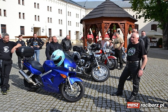 Zdjęcie w galerii na portalu naszraciborz.pl: Motocykliści wyruszyli śladami księcia Mieszka IV Laskonogiego wiadomości z regionu