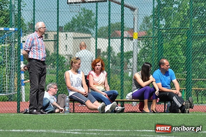 Zdjęcie w galerii na portalu naszraciborz.pl: Młodzi adepci futbolu grali w Krzanowicach wiadomości z regionu