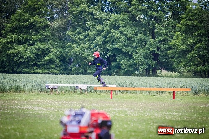Zdjęcie w galerii na portalu naszraciborz.pl: Zawody strażackie o Puchar Prezydenta Miasta Racibórz. Tym razem najlepszy Sudół! wiadomości z regionu