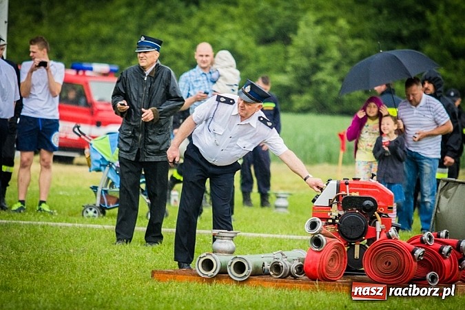 Zdjęcie w galerii na portalu naszraciborz.pl: Zawody strażackie o Puchar Prezydenta Miasta Racibórz. Tym razem najlepszy Sudół! wiadomości z regionu