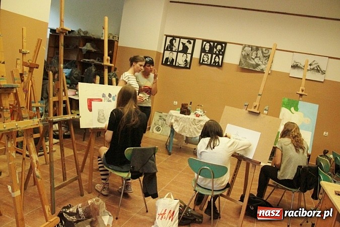 Zdjęcie w galerii na portalu naszraciborz.pl: Piknik szkolny w ZSO nr 1 przy Kasprowicza  wiadomości z regionu