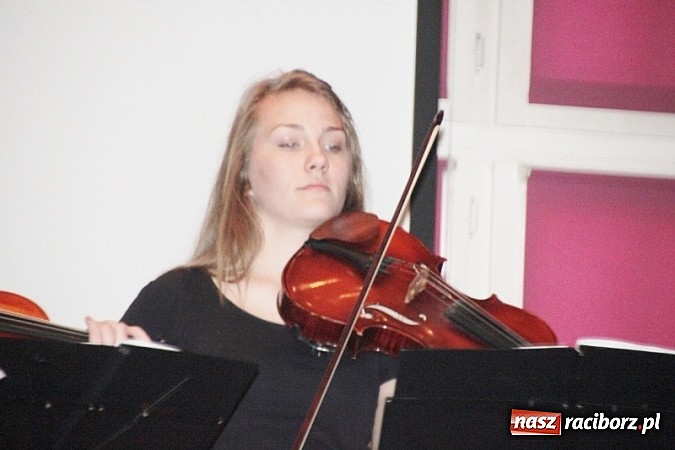 Zdjęcie w galerii na portalu naszraciborz.pl: Piknik szkolny w ZSO nr 1 przy Kasprowicza  wiadomości z regionu