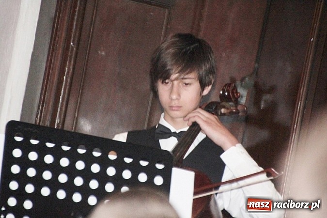 Zdjęcie w galerii na portalu naszraciborz.pl: Piknik szkolny w ZSO nr 1 przy Kasprowicza  wiadomości z regionu