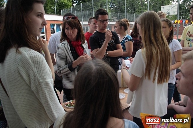 Zdjęcie w galerii na portalu naszraciborz.pl: Piknik szkolny w ZSO nr 1 przy Kasprowicza  wiadomości z regionu